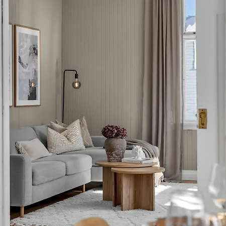Lovely City Center Apartment With Amazing Views And Free Parking! Tromso Exterior photo