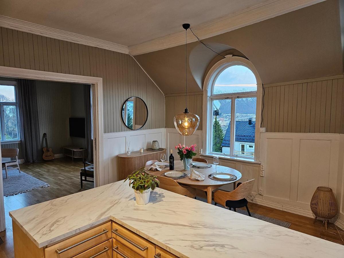 Lovely Center With Amazing Views And Free Parking! Appartamento Tromsø
