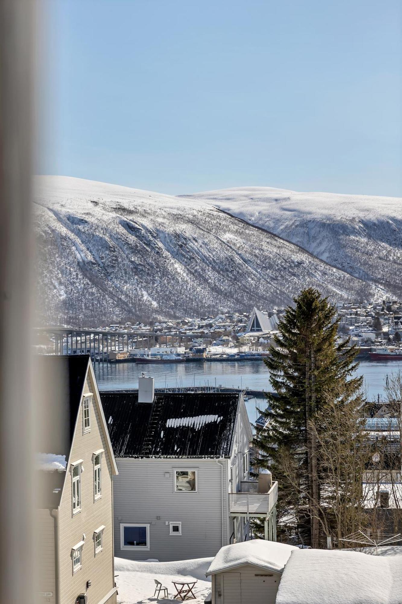Lovely Center With Amazing Views And Free Parking! Tromsø